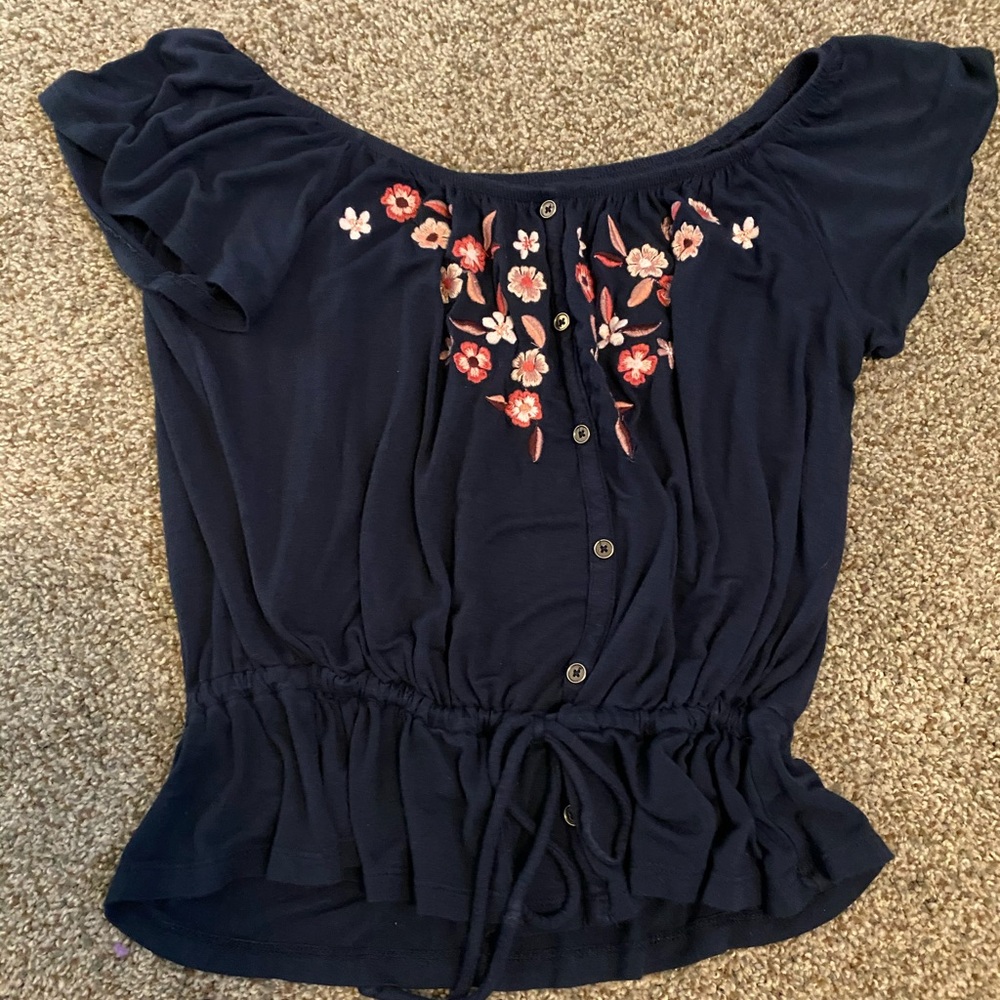 Aeropostale On or Off the shoulder peasant top